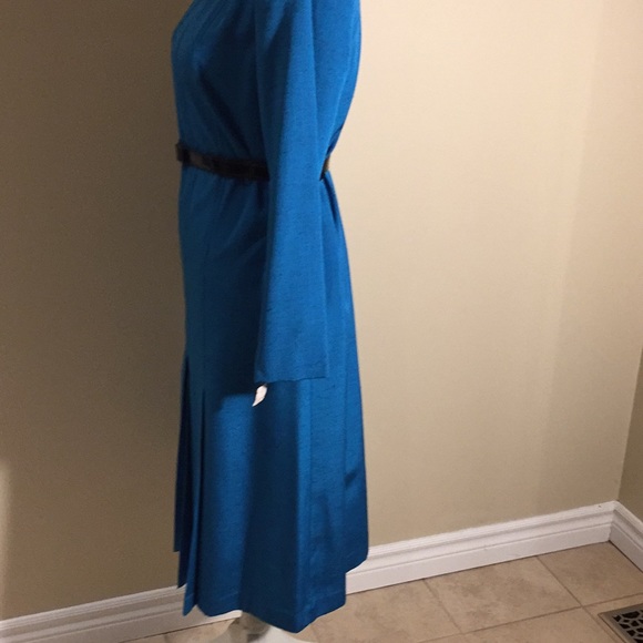 Vintage 1970’s Women's Charles Carroll Dress with Belt Size 12 - Picture 6 of 12